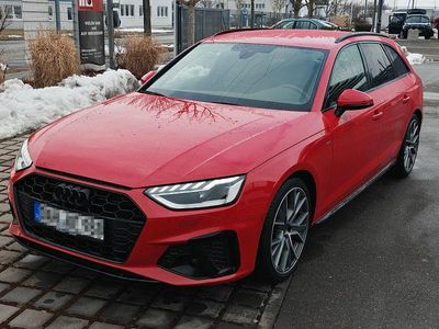 Gebraucht Audi A4 S-Line 163 PS (119 kW) 2022 Rot Kombi
