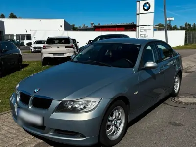 Gebraucht BMW 318 129 PS (94 kW) 2006 Blau Limousine