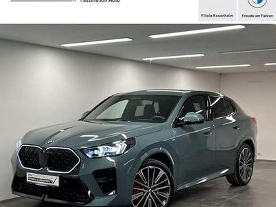 Gebraucht BMW X2 M Sport 163 PS (119 kW) 2025 Grün SUV