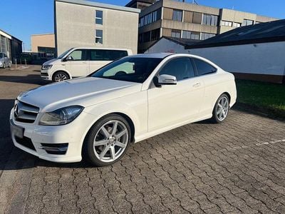 Gebraucht Mercedes C250 204 PS (150 kW) 2015 Weiß Coupé