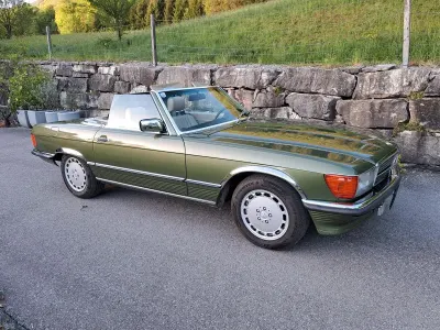 Second-hand Mercedes SL300 188 CP (138 kW) 1986 Verde Cabrio