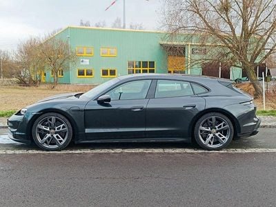 Usata Porsche Taycan Turbo S Cross Turismo 559 kW (761 CV) 2021 Grigio Berlina