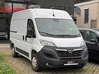Weiß Gebraucht 2022 Opel Movano Edition Van / Kleinbus | 15.900 € (Fairer Preis)