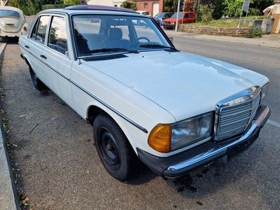 gebraucht Mercedes 240 W123