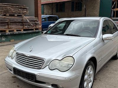Mercedes C270