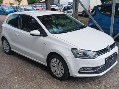 Używany VW Polo LOUNGE 90 KM (66 kW) 2015 Biały Hatchback