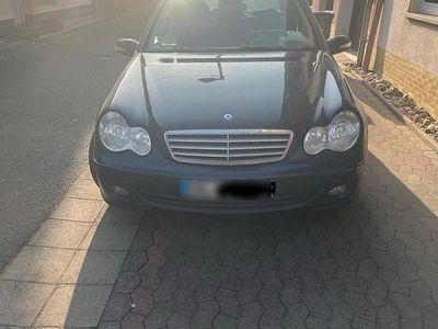 Gebraucht Mercedes C220 150 PS (110 kW) 2005 Blau Limousine