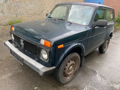 Gebraucht Lada niva 83 PS (61 kW) 2013 Grün SUV
