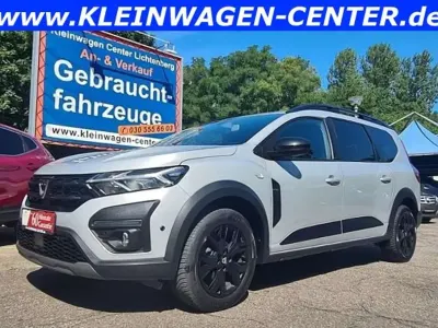 Gebraucht Dacia Jogger Extreme 110 PS (80 kW) 2022 Silber Van / Kleinbus