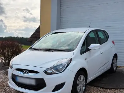 Gebraucht Hyundai ix20 90 PS (66 kW) 2013 Weiß Kleinwagen