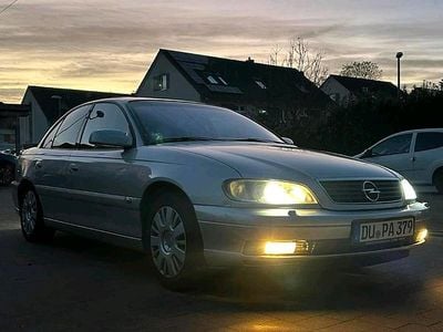 Second-hand Opel Omega 235 CP (172 kW) 2002 Argintiu Berlinǎ