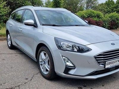 Gebraucht Ford Focus Cool & Connect 125 PS (91 kW) 2022 Silber Limousine