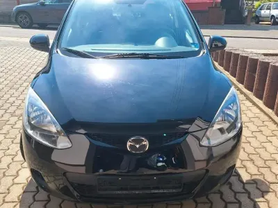 Gebraucht Mazda 2 Independence 75 PS (55 kW) 2009 Schwarz Kleinwagen