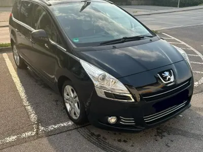 Gebraucht Peugeot 5008 150 PS (110 kW) 2011 Schwarz Van / Kleinbus