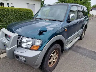 Gebraucht Mitsubishi Pajero 220 PS (161 kW) 2001 Grün SUV