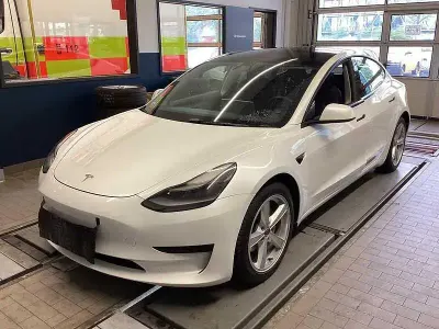 Gebraucht Tesla Model 3 RWD 239 kW (325 PS) 2022 Weiß Limousine