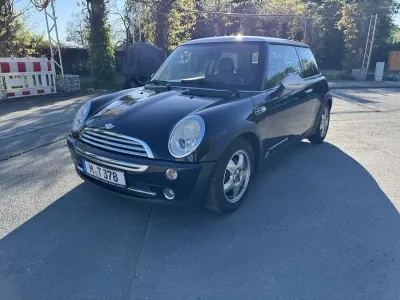 Begagnad Mini Cooper Chili 116 HK (85 kW) 2006 Svart Halvkombi