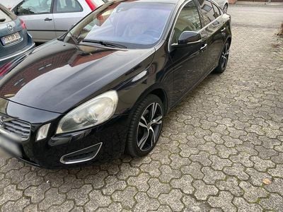 Second-hand Volvo S60 Summum 205 CP (150 kW) 2010 Negru Berlinǎ
