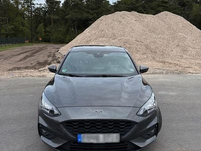 Second-hand Ford Focus ST-Line 125 CP (91 kW) 2020 Gri Berlinǎ