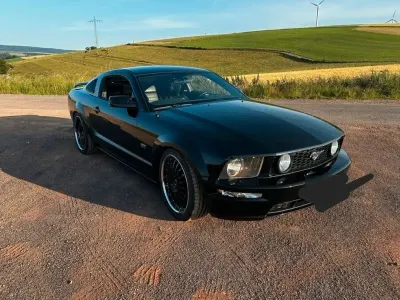 Gebraucht Ford Mustang GT 305 PS (224 kW) 2007 Schwarz Coupé