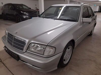 Mercedes C180