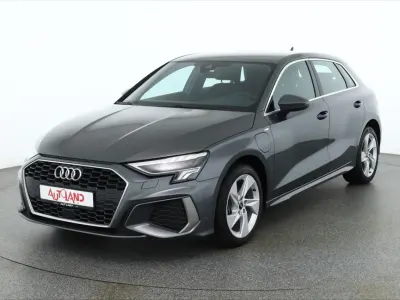 Gebraucht Audi A3 Sportback e-tron S-Line 204 PS (150 kW) 2022 Grau Kleinwagen