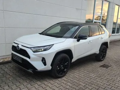 Używany Toyota RAV4 Hybrid Style 178 KM (130 kW) 2025 Biały SUV