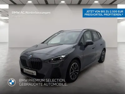 Gebraucht BMW 220 Active Tourer M Sport 156 PS (114 kW) 2025 Grau Van / Kleinbus