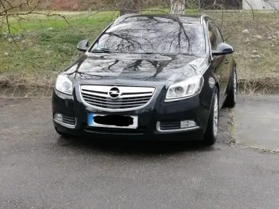 Gebraucht Opel Insignia 160 PS (117 kW) 2013 Schwarz Kombi