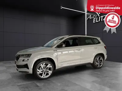Neu Skoda Karoq SportLine 190 PS (139 kW) 2025 Grau SUV