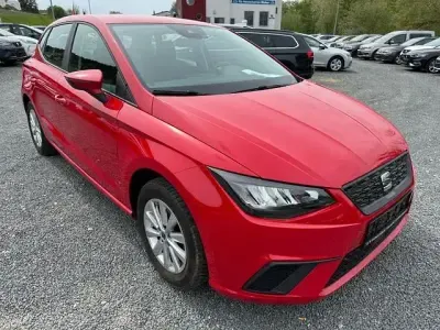 Używany Seat Ibiza CONNECT 110 KM (80 kW) 2023 Czerwony Sedan/Limuzyna