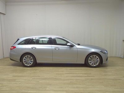 Gebraucht Mercedes C200 Avantgarde 184 PS (135 kW) 2022 Grau Kombi