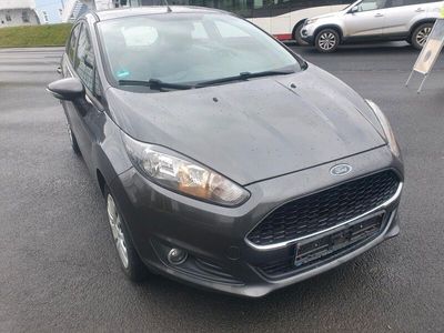 gebraucht Ford Fiesta 1,2L. 49500 km.1Hand, 5Türer. 9100.-€ Top