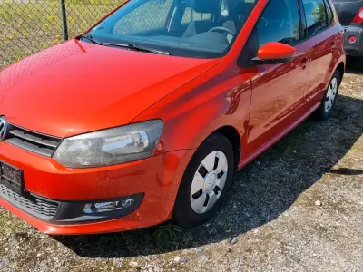 Gebraucht VW Polo 75 PS (55 kW) 2013 Rot Kleinwagen