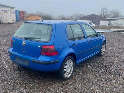 Gebraucht VW Golf IV 105 PS (77 kW) 2000 Blau Kleinwagen