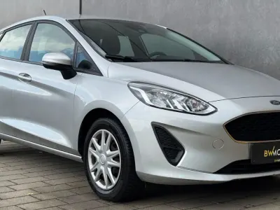Gebraucht Ford Fiesta Cool & Connect 95 PS (69 kW) 2021 Silber Kleinwagen