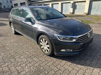 Gebraucht VW Passat Trendline 150 PS (110 kW) 2018 Grau Kombi