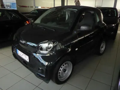 Gebraucht Smart ForTwo Coupé 60 kW (82 PS) 2022 Schwarz Kleinwagen