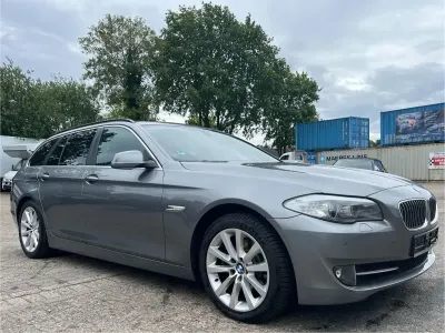 Gebraucht BMW 520 184 PS (135 kW) 2013 Grau Kombi