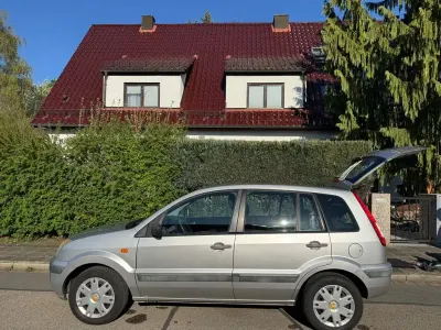 Gebraucht Ford Fusion Ambiente 75 PS (55 kW) 2006 Grau Kleinwagen