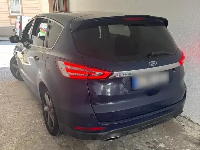 Gebraucht Ford S-MAX S 180 PS (132 kW) 2016 Blau Van / Kleinbus