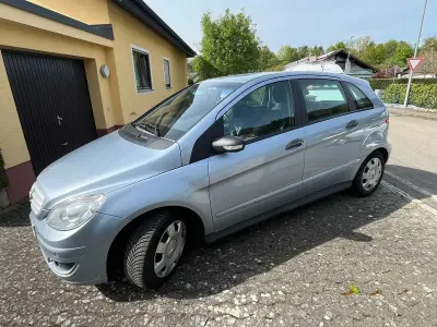 Używany Mercedes B200 136 KM (100 kW) 2005 Srebrny Minivan