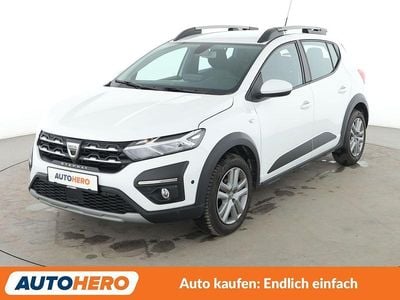 Gebraucht Dacia Sandero Comfort 91 PS (66 kW) 2022 Weiß Kleinwagen