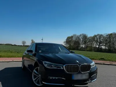 Gebraucht BMW 730 Sport Line 265 PS (194 kW) 2016 Schwarz Limousine