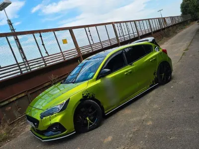 Używany Ford Focus ST 280 KM (205 kW) 2020 Niebieski Sedan/Limuzyna