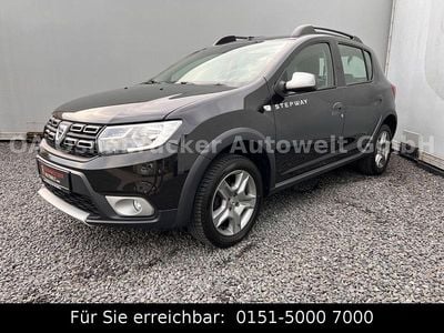 Usata Dacia Sandero Prestige 90 CV (66 kW) 2017 Nero SUV
