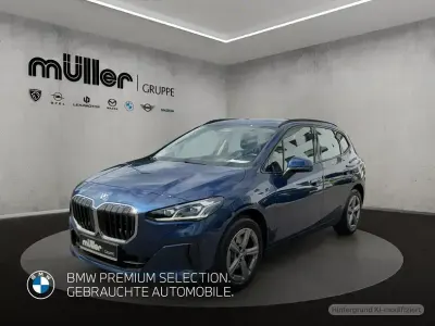 Gebraucht BMW 220 Active Tourer Sport Line 170 PS (125 kW) 2025 Phytonicblau Van / Kleinbus