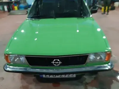 Gebraucht Opel Ascona 60 PS (44 kW) 1974 Grün Limousine