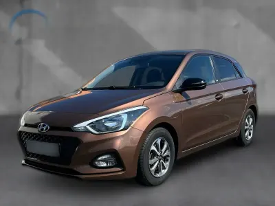 Gebraucht Hyundai i20 YES! 101 PS (74 kW) 2019 Braun metallic Kleinwagen