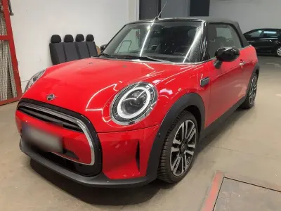 Gebraucht Mini Cooper Classic 136 PS (100 kW) 2021 Rot Kleinwagen